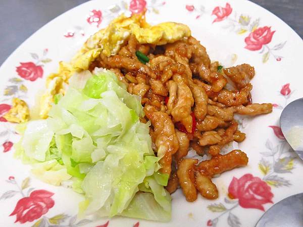 【台北美食】阿淑小吃-無敵爆強的肉絲飯 【台北美食】阿淑小吃-無敵爆強的肉絲飯