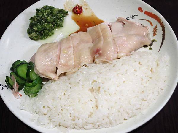 【台北美食】慶城海南雞飯-用餐時間必定大排長龍的海南雞飯 【台北美食】慶城海南雞飯-用餐時間必定大排長龍的海南雞飯