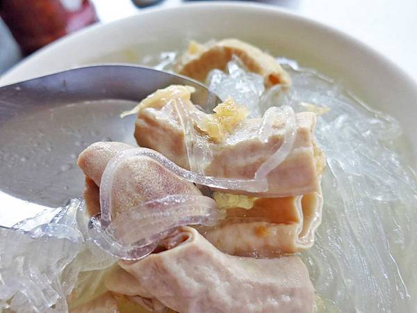【新莊美食】化成路豬腸冬粉-不用加泡菜也超美味的豬腸冬粉