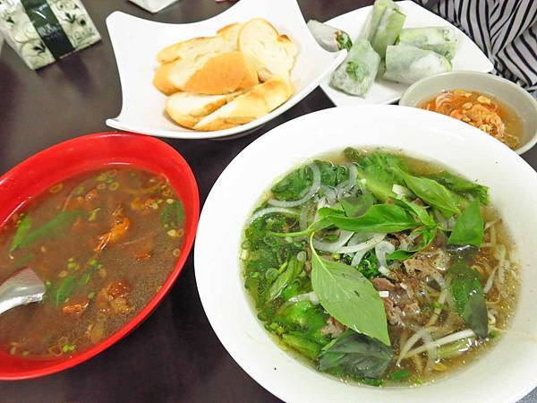 【台北美食】梅卿越南料理-超大份量又美味的越南料理 【台北美食】梅卿越南料理-超大份量又美味的越南料理