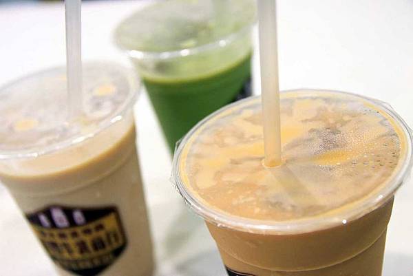 【桃園美食】菱豐牛乳商行-高大鮮奶特調的飲料店