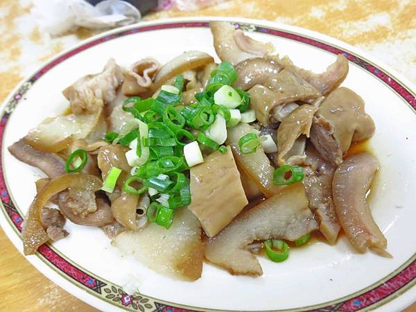 【新竹美食】三廠麵店-60元就能吃到超便宜牛肉麵