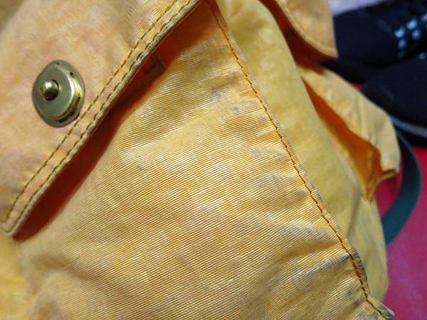 WaWa專業洗鞋洗包洗帽店-讓你的包包煥然一新，有如剛買一樣漂亮-免費到府收送