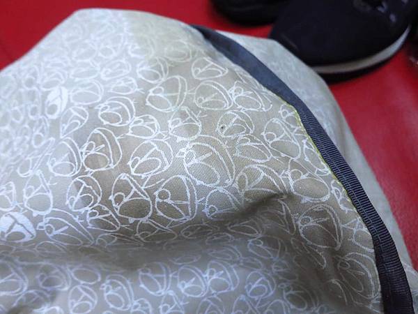 WaWa專業洗鞋洗包洗帽店-讓你的包包煥然一新，有如剛買一樣漂亮-免費到府收送