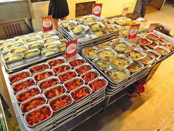 【韓國美食】貝殼倉庫조개창고-活生生比手還要大的海鮮吃到飽