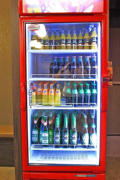 【蘆洲餐廳】恩家寶精緻鍋物-巨無霸加拿大直送龍蝦與創意冰火鍋