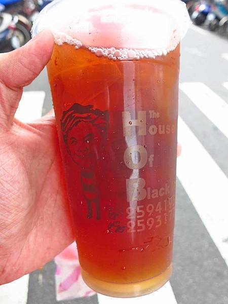 【台北美食】紅茶屋生活飲品-超便宜又好喝的紅茶與花生冰沙