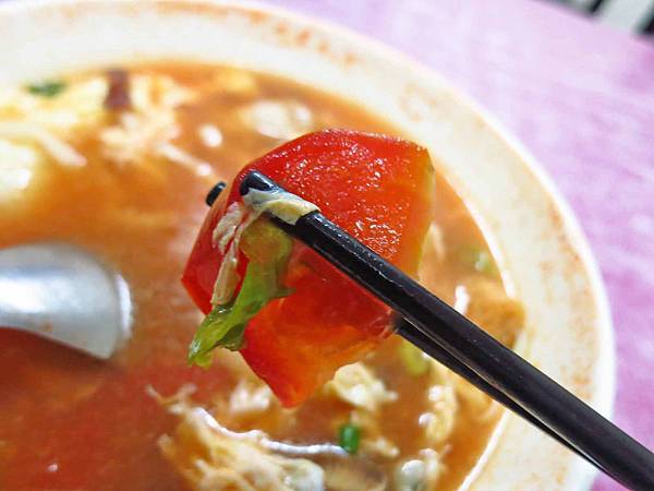 【新莊美食】天香麵食館-酸酸甜甜的美味番茄麵