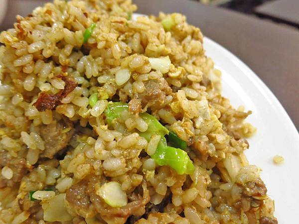 【三重美食】小陳食堂-吃過都讚不絕口的炒飯、炒麵