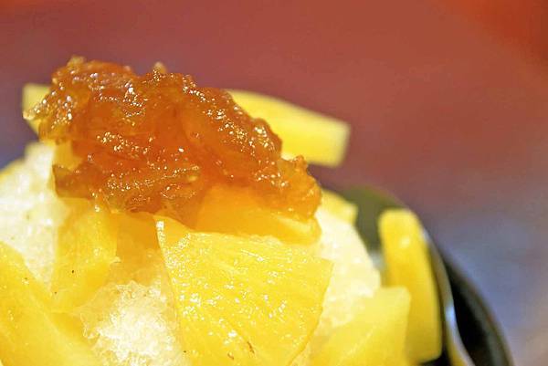 【蘆洲美食】古早味旺來冰店-用整顆鳳梨製作的超豪華鳳梨冰