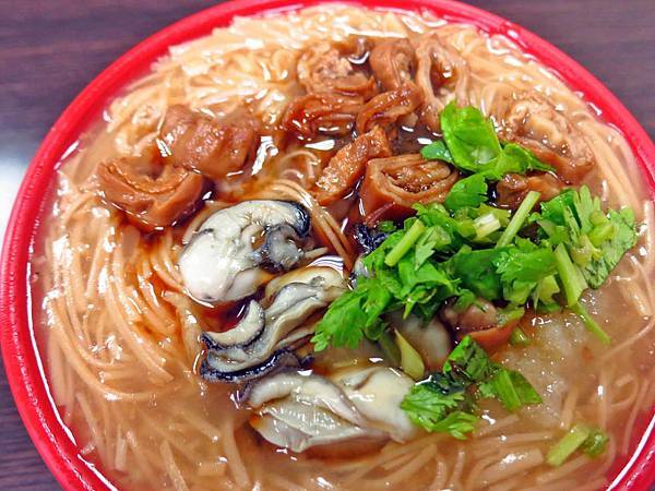 【桃園美食】極鱻腸蚵專業麵線-古早味鹹香鹹香的特殊湯頭麵線