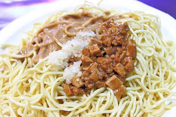 【板橋美食】老陳涼麵-每天只開四小時的宵夜美食