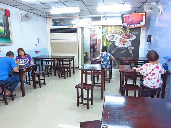 【板橋美食】巧園雞肉飯-使用肉塊做成的魯肉飯