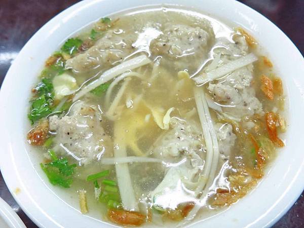 【板橋美食】巧園雞肉飯-使用肉塊做成的魯肉飯