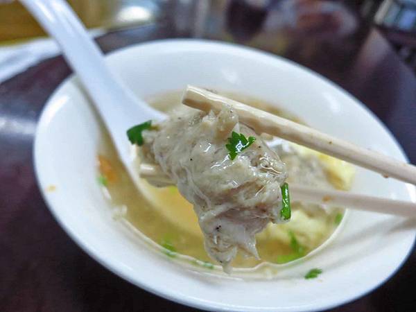 【板橋美食】巧園雞肉飯-使用肉塊做成的魯肉飯