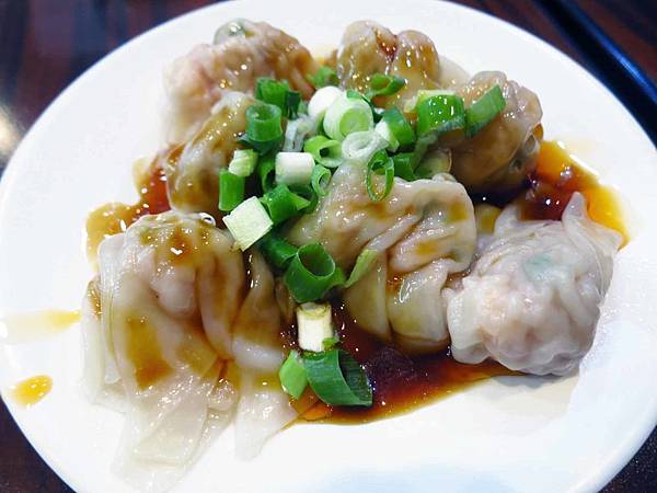 【板橋美食】肉羹林-帶有油蔥香的雞肉飯