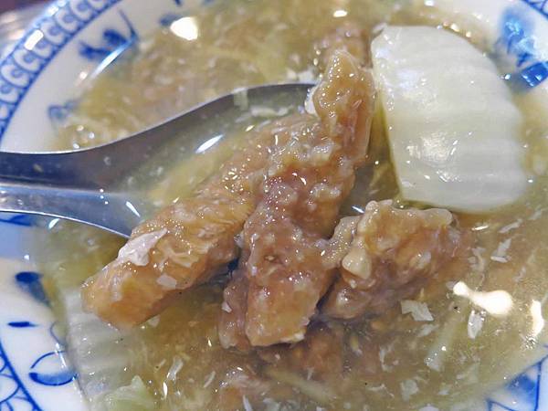 【板橋美食】肉羹林-帶有油蔥香的雞肉飯