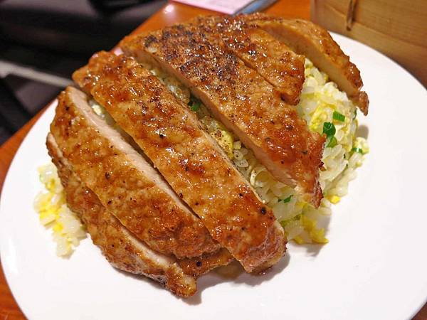 【台北美食】鼎泰豐-美味又會爆漿的小籠包