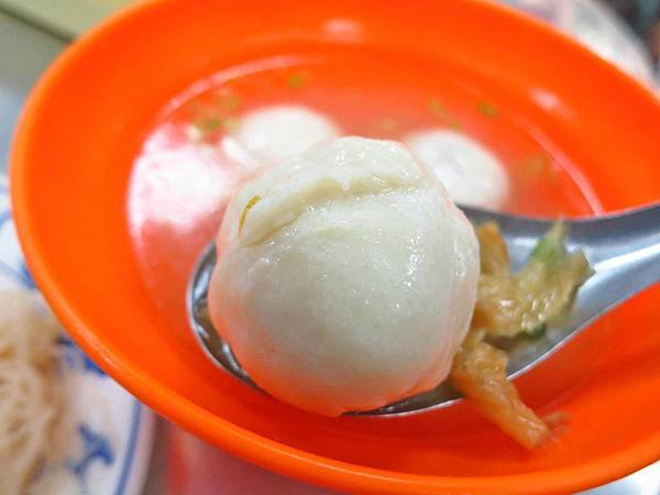 【台北美食】大龍峒魚丸-會爆湯汁的手工魚丸