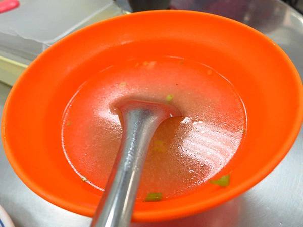 【台北美食】大龍峒魚丸-會爆湯汁的手工魚丸