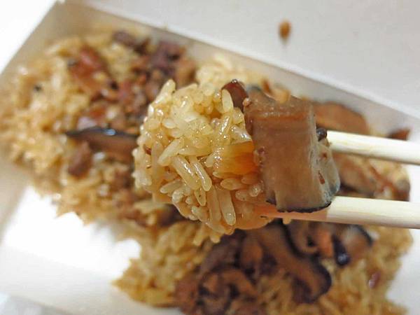 【台北美食】林合發油飯粿店-迪化街永樂市場的百年老店