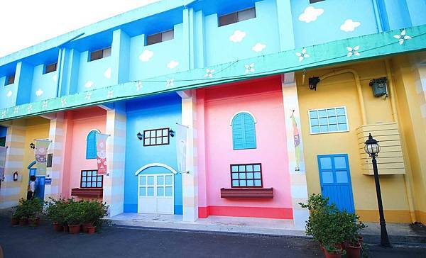 【彰化美食】五目坊茉莉館．茉莉公主的花園城堡-少女心大噴發的旋轉木馬餐廳