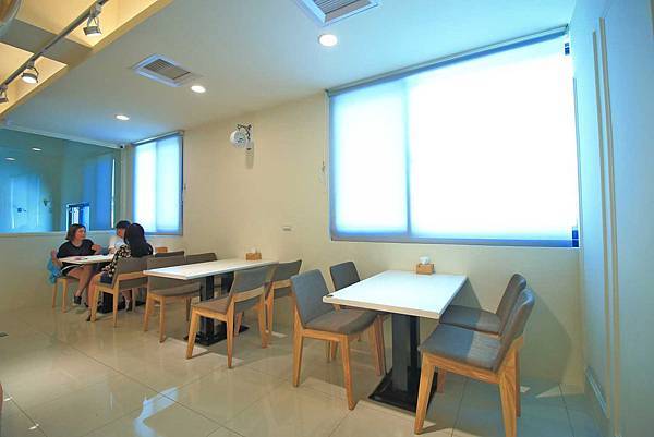 【彰化美食】五目坊茉莉館．茉莉公主的花園城堡-少女心大噴發的旋轉木馬餐廳