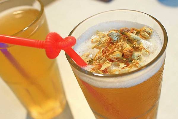 【彰化美食】五目坊茉莉館．茉莉公主的花園城堡-少女心大噴發的旋轉木馬餐廳