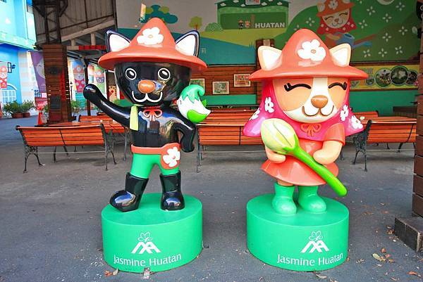 【彰化美食】五目坊茉莉館．茉莉公主的花園城堡-少女心大噴發的旋轉木馬餐廳