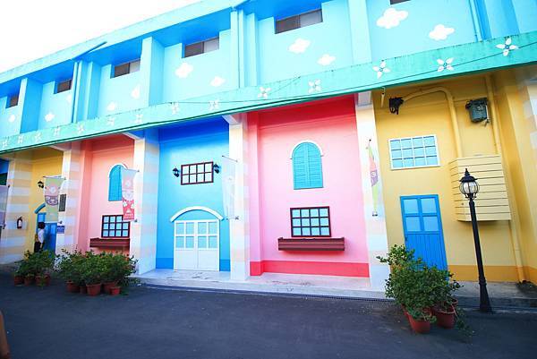 【彰化美食】五目坊茉莉館．茉莉公主的花園城堡-少女心大噴發的旋轉木馬餐廳