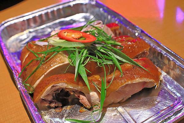 【台北餐廳】皇上吉饗極品唐風燒肉吃到飽-夜店風格般的厚切原肉吃到飽