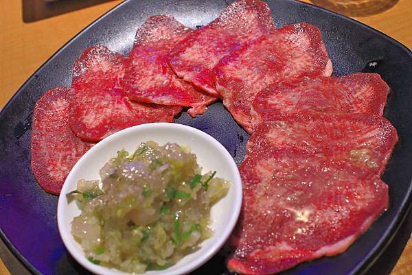 【台北餐廳】皇上吉饗極品唐風燒肉吃到飽-夜店風格般的厚切原肉吃到飽