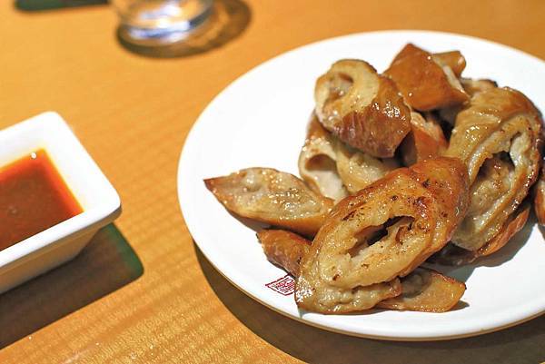 【台北餐廳】皇上吉饗極品唐風燒肉吃到飽-夜店風格般的厚切原肉吃到飽