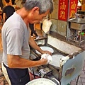 【桃園美食】旺仔潤餅-桃園火車站的超人氣銅板美食