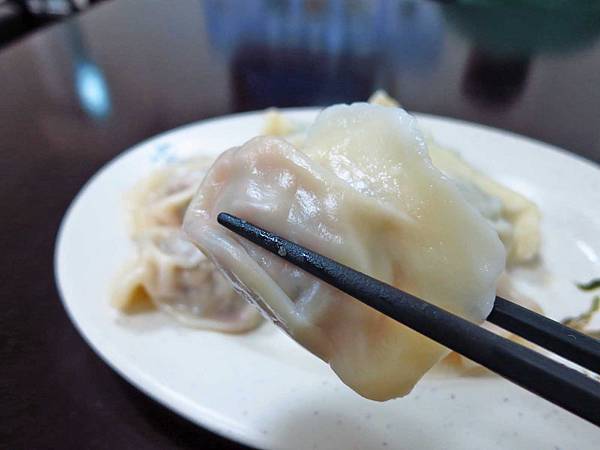 【蘆洲美食】畢家精緻山東水餃-超過十種不同口味的爆漿水餃