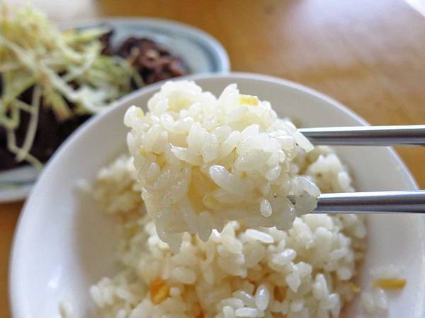 【台南美食】阿興虱目魚-只有在這才能吃到的美味蒜香飯