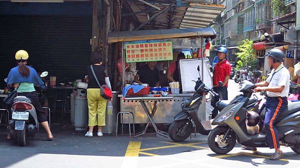 【新莊美食】福壽街無名米苔目-湯頭鮮甜不顯眼的小吃店