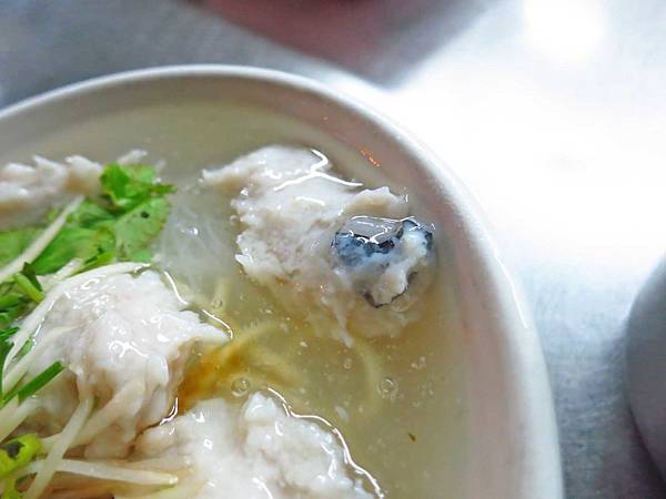 【台南美食】阿鳳浮水虱目魚羹-吃的到魚肉的虱目魚羹