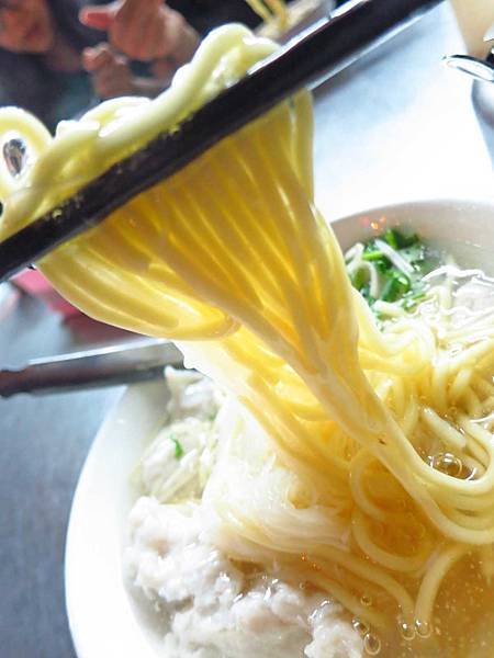 【台南美食】阿鳳浮水虱目魚羹-吃的到魚肉的虱目魚羹