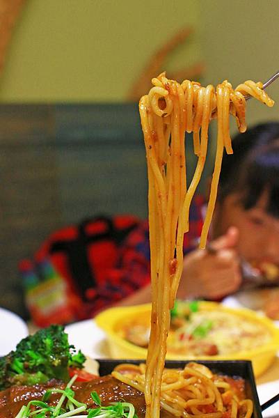 【新莊餐廳】MS.YE LU 義式廚房-義式一鍋一燒獨創新吃法