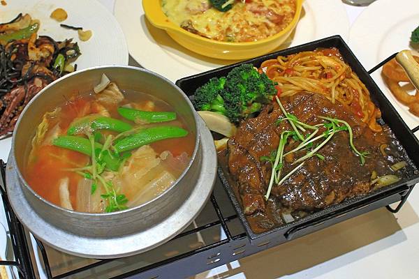 【新莊餐廳】MS.YE LU 義式廚房-一鍋一燒義式料理獨創新吃法