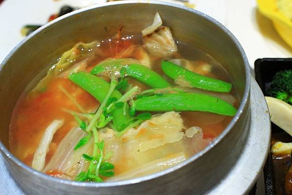 【新莊餐廳】MS.YE LU 義式廚房-一鍋一燒義式料理獨創新吃法