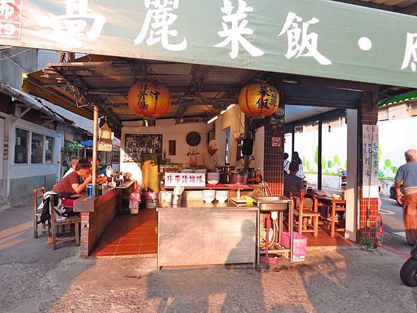 【台北美食】原汁排骨湯,高麗菜飯-延三夜市裡簡單而美味的高麗菜飯