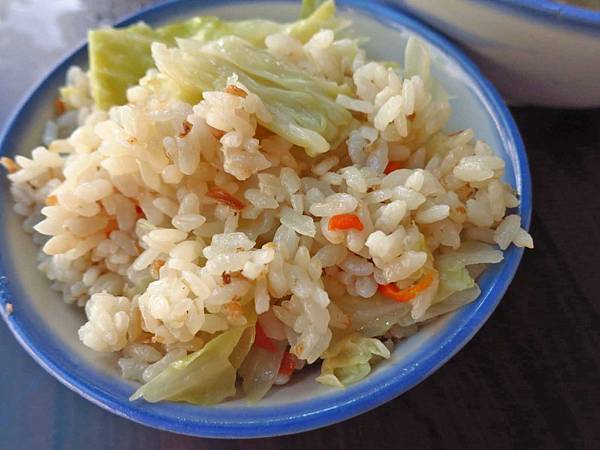 【台北美食】原汁排骨湯,高麗菜飯-延三夜市裡簡單而美味的高麗菜飯