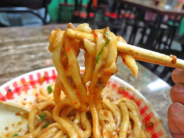 【台北美食】元之寶拉麵-隱藏在西門町巷弄裡的美食小吃