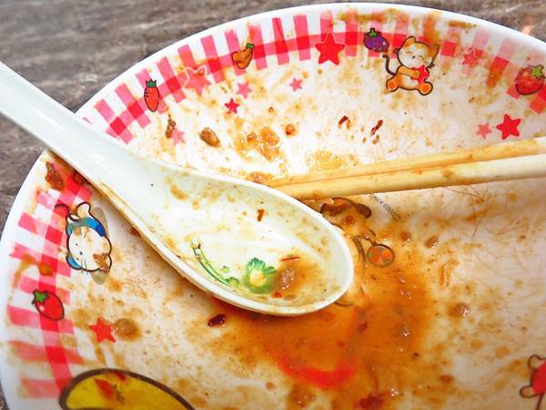 【台北美食】元之寶拉麵-隱藏在西門町巷弄裡的美食小吃