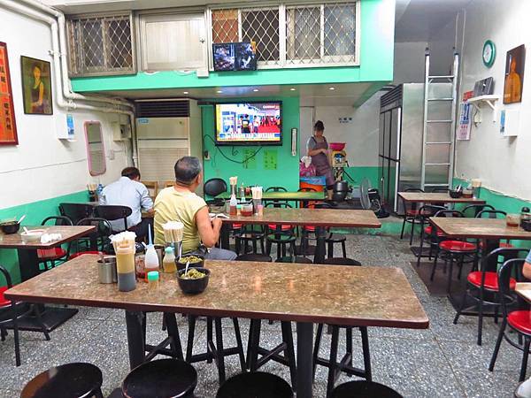 【台北美食】元之寶拉麵-隱藏在西門町巷弄裡的美食小吃