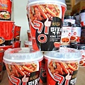 【異國食品展特賣會】超過１００種以上的異國泡麵、飲料、餅乾、酒類，還有3M專利男女涼衣感、知名品牌運動鞋大特價，許願聯合特賣會，數量有限要買要快～！