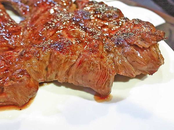 【新莊餐廳】黑傑克原味碳烤牛排-超大OZ原肉碳烤牛排
