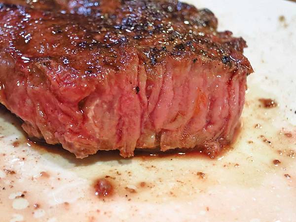 【新莊餐廳】黑傑克原味碳烤牛排-超大OZ原肉碳烤牛排